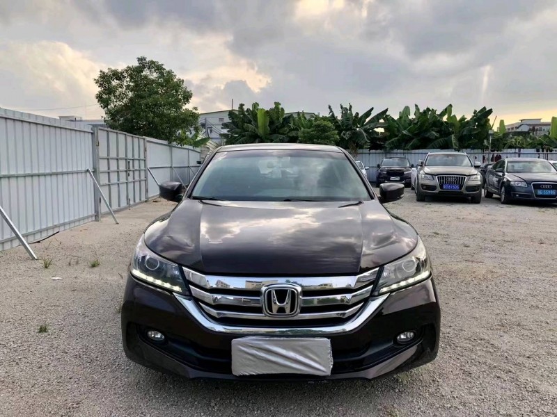 广州14年本田雅阁1