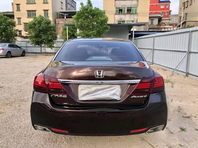 广州14年本田雅阁5