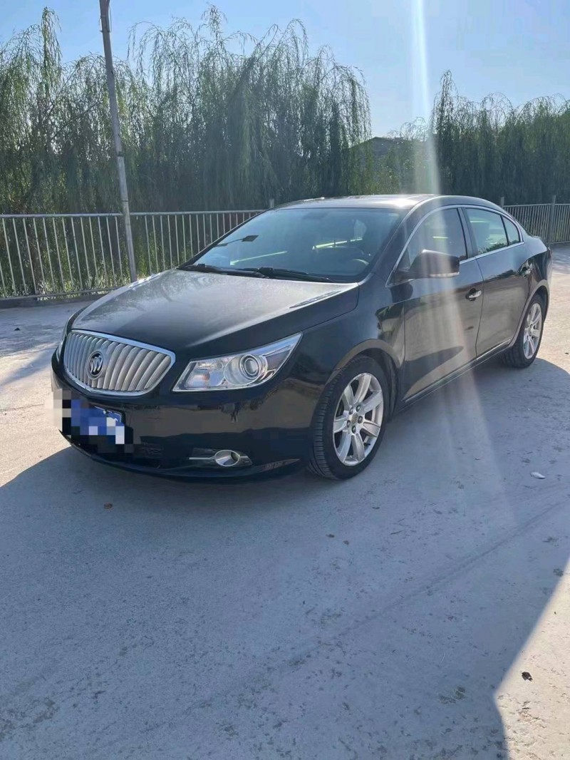 北京13年别克君越7