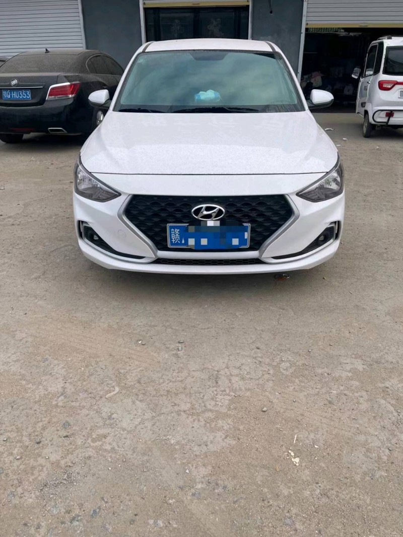 北京19年现代悦动1