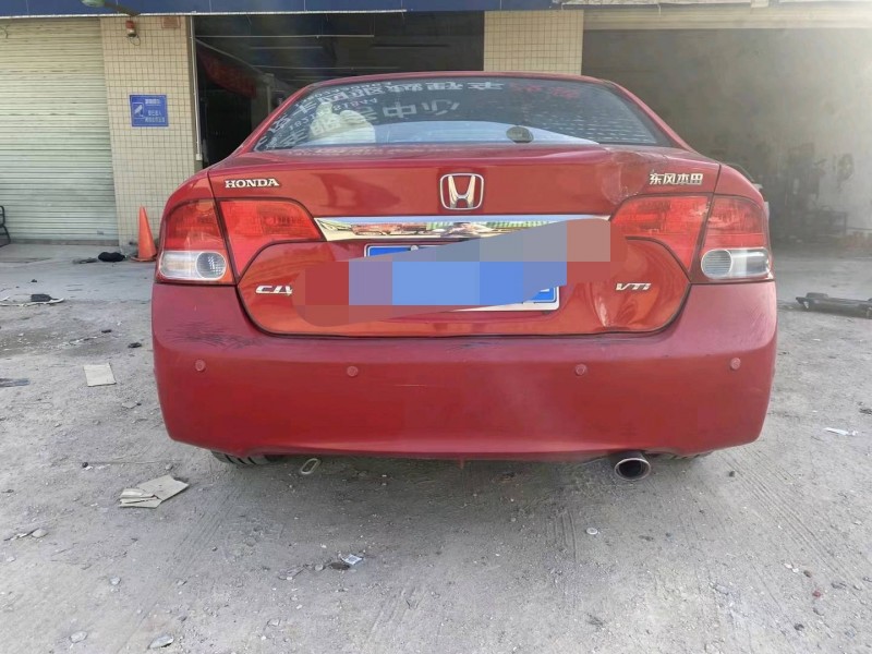 广州10年本田思域2