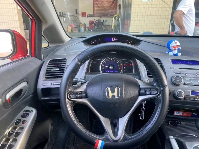 广州10年本田思域6