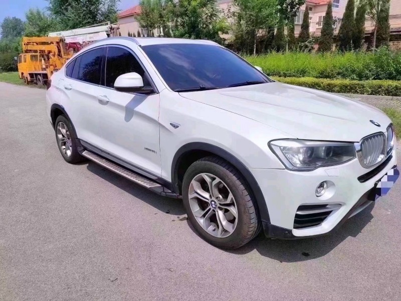 北京17年宝马X47