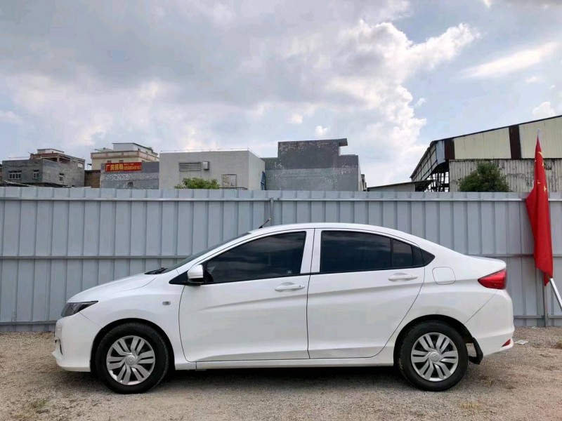 广州16年本田锋范3