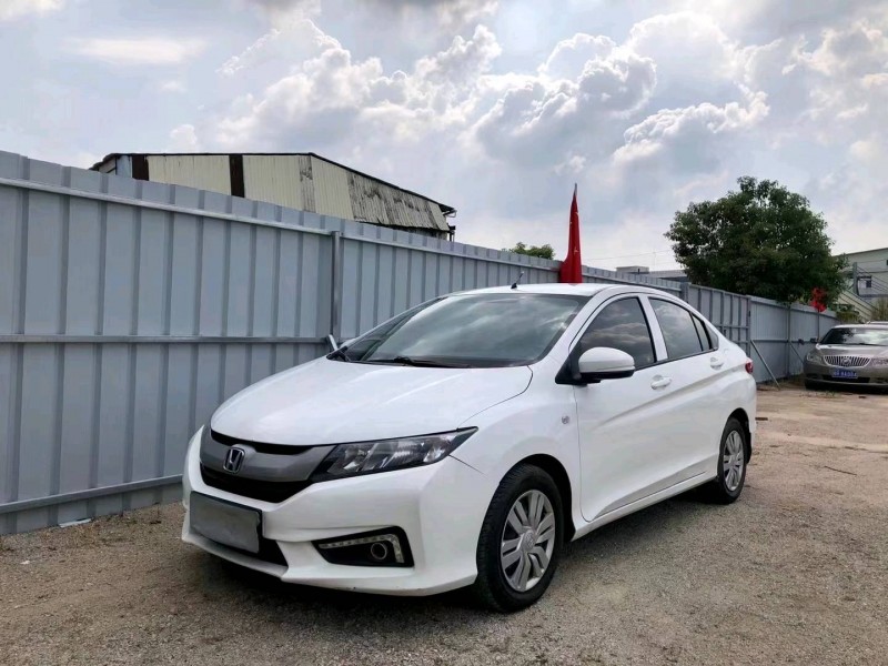 广州16年本田锋范2