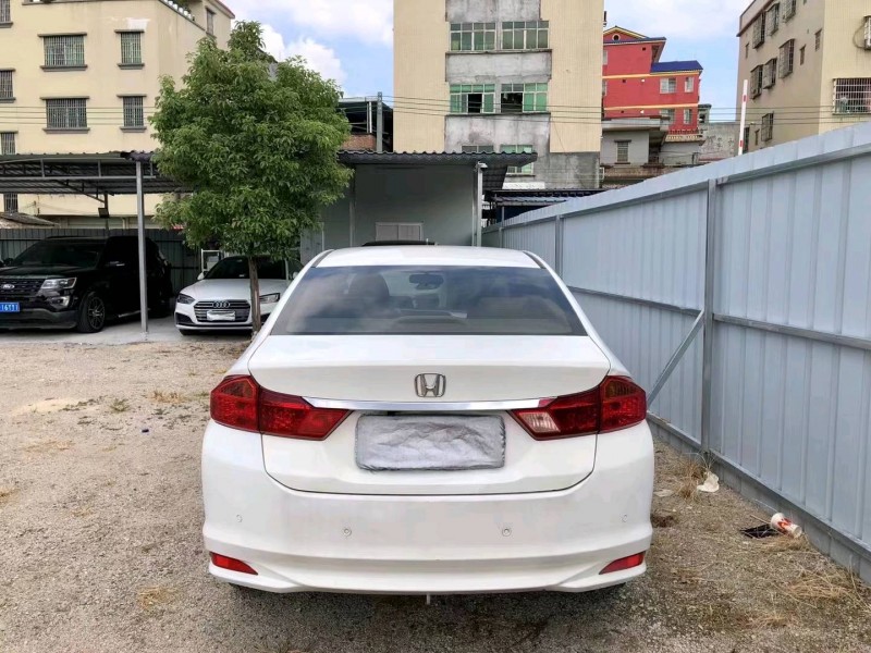 广州16年本田锋范5