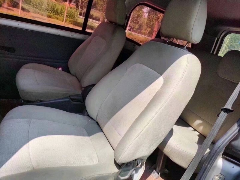 北京15年五菱汽车宏光4