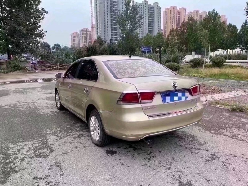 北京14年大众桑塔纳4