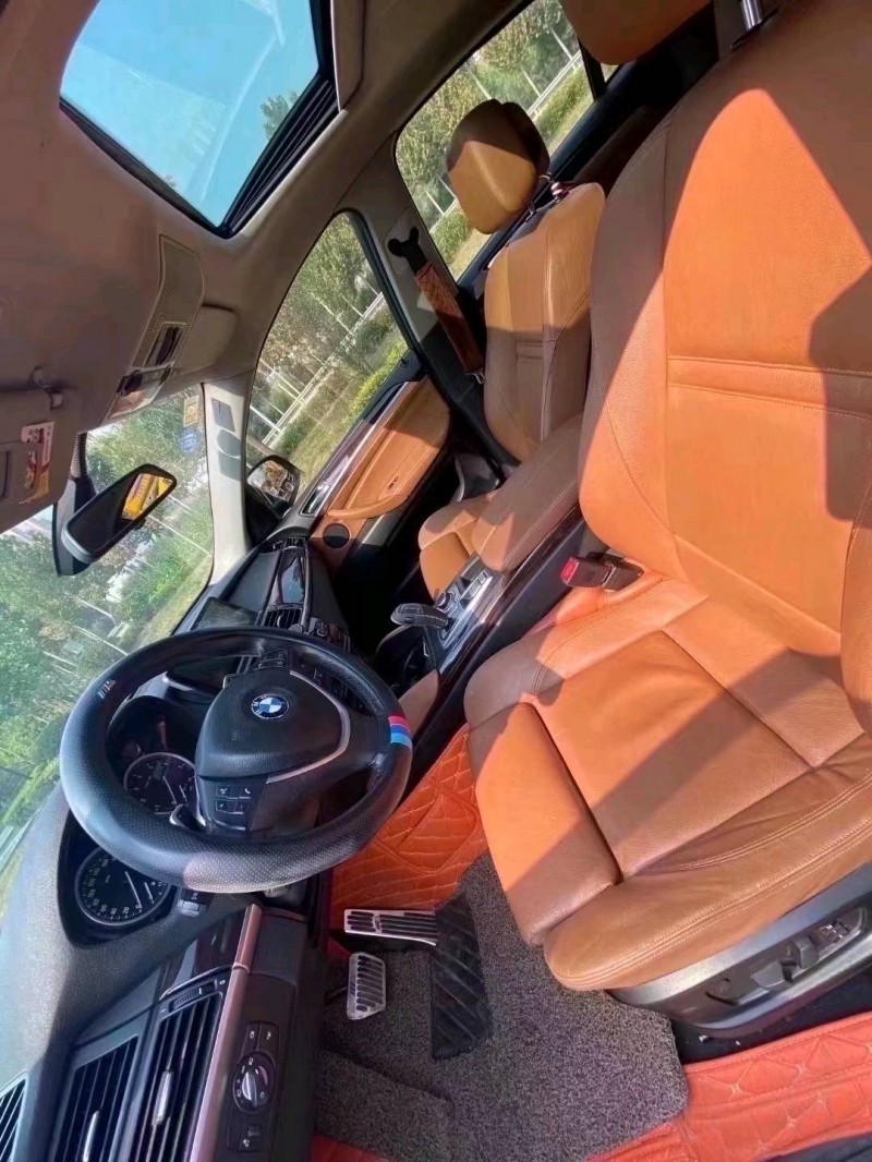 北京11年宝马X68