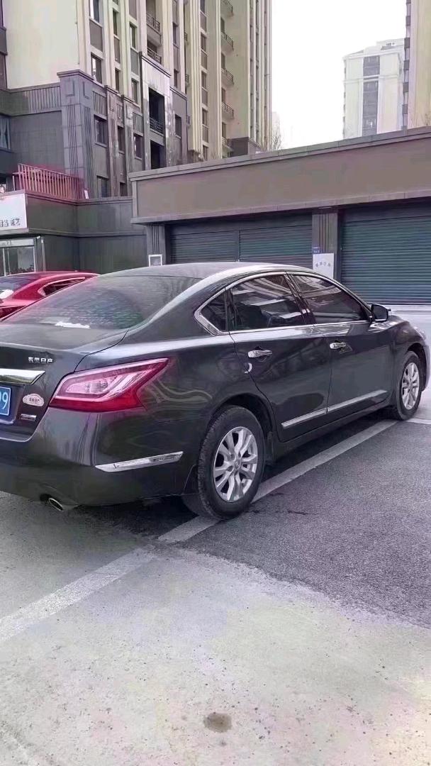 北京16年日产天籁5