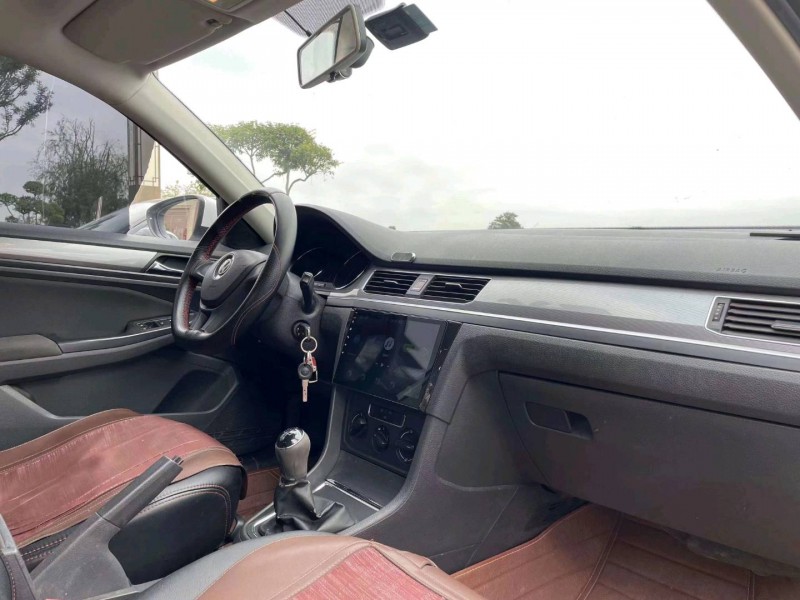 邯郸16年大众宝来5