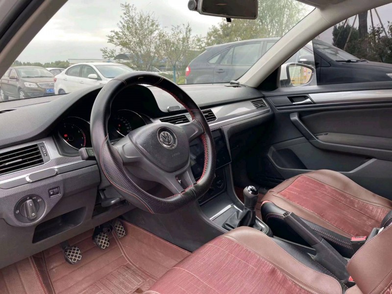 邯郸16年大众宝来4