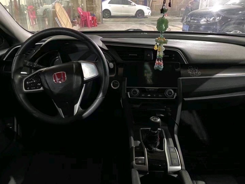 广州19年本田思域3