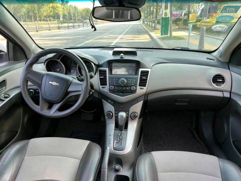 北京13年雪佛兰科鲁兹6