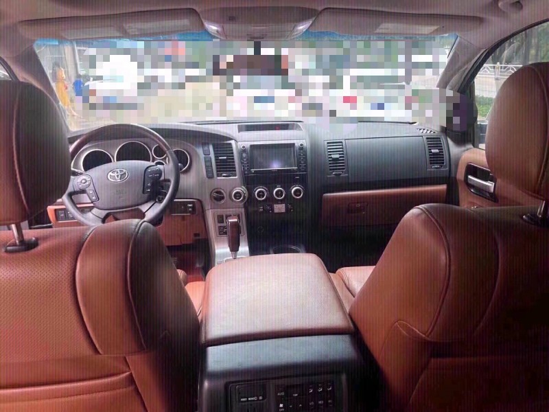 北京11年丰田红杉6