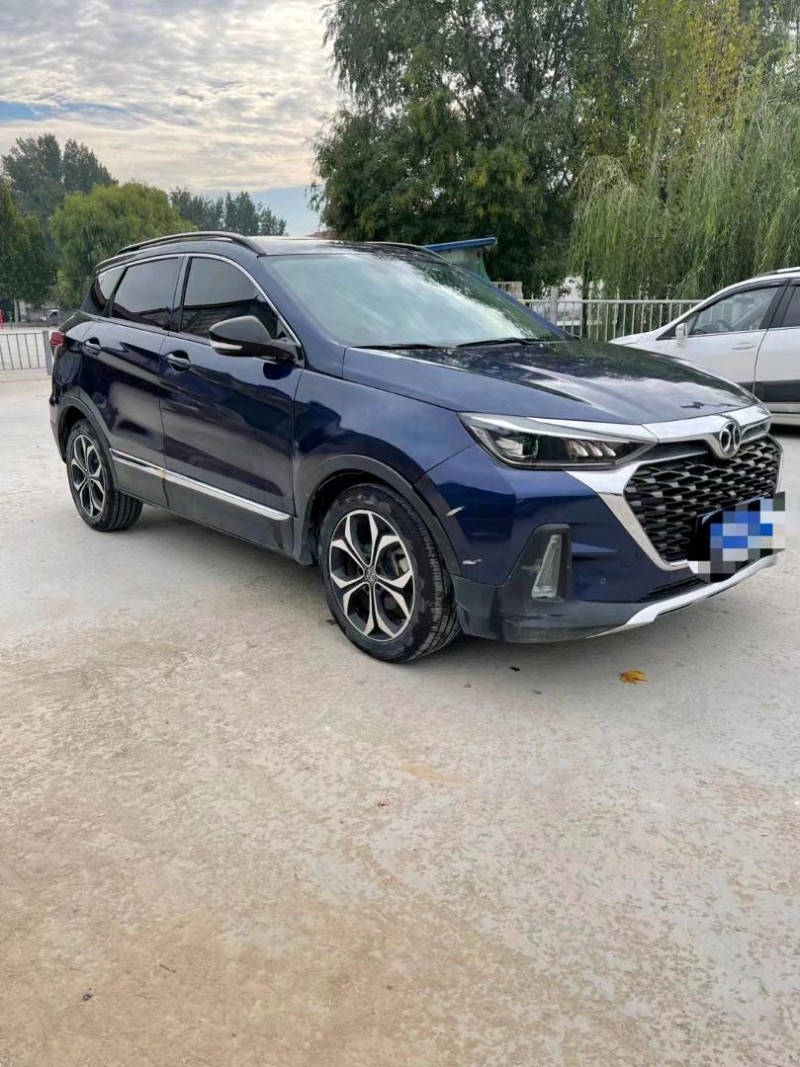 北京18年北汽绅宝智行8