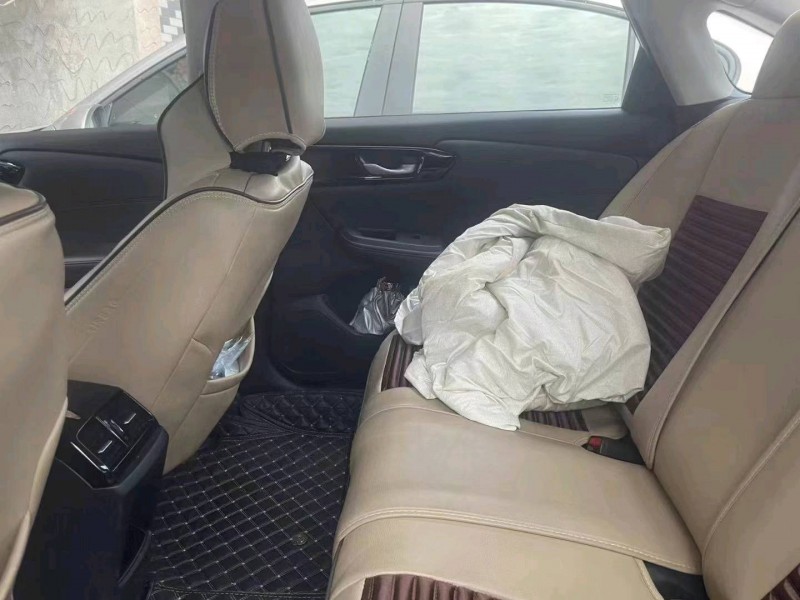 宜春20年本田凌派3