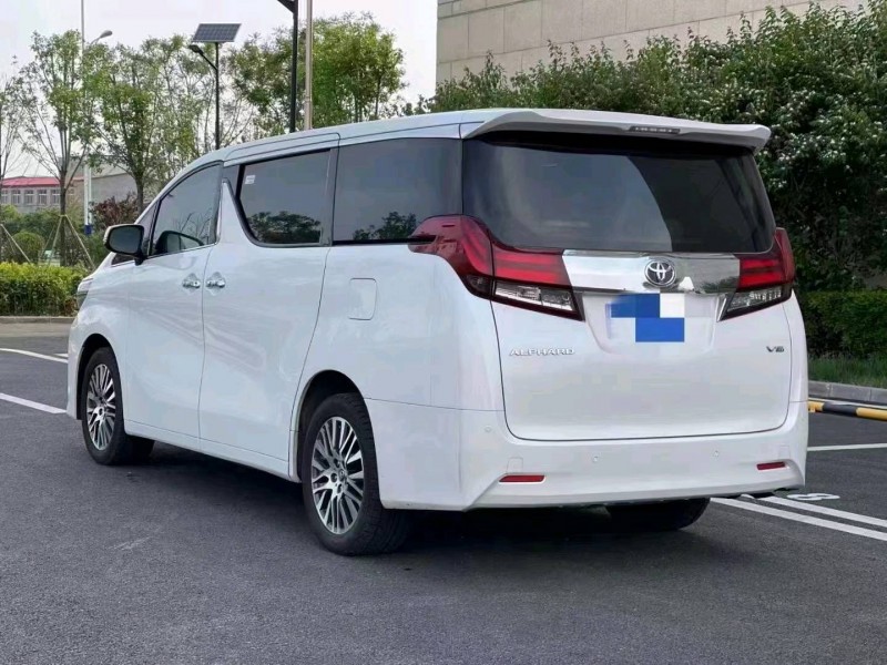 邯郸17年丰田埃尔法2