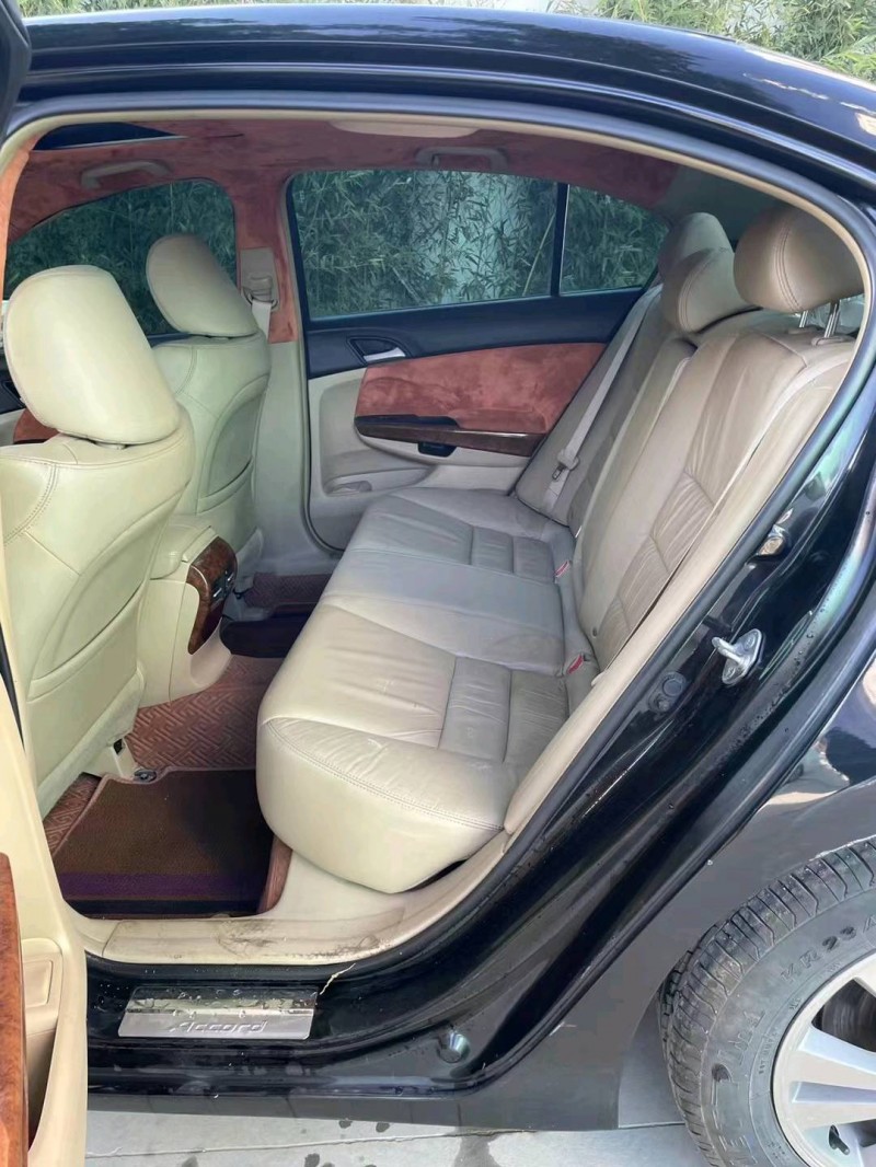 石家庄12年本田雅阁8