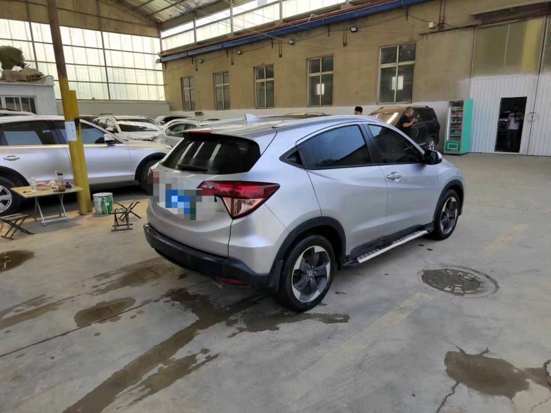 保定15年本田缤智4