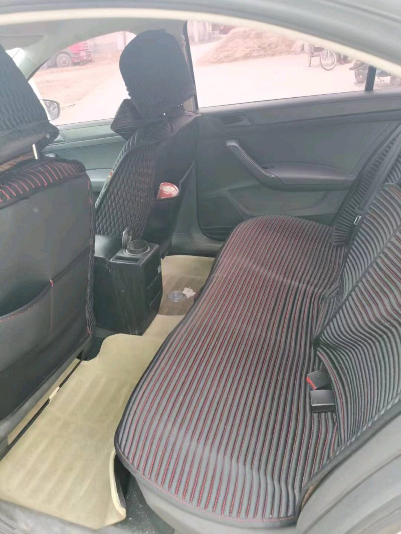 北京14年大众桑塔纳6