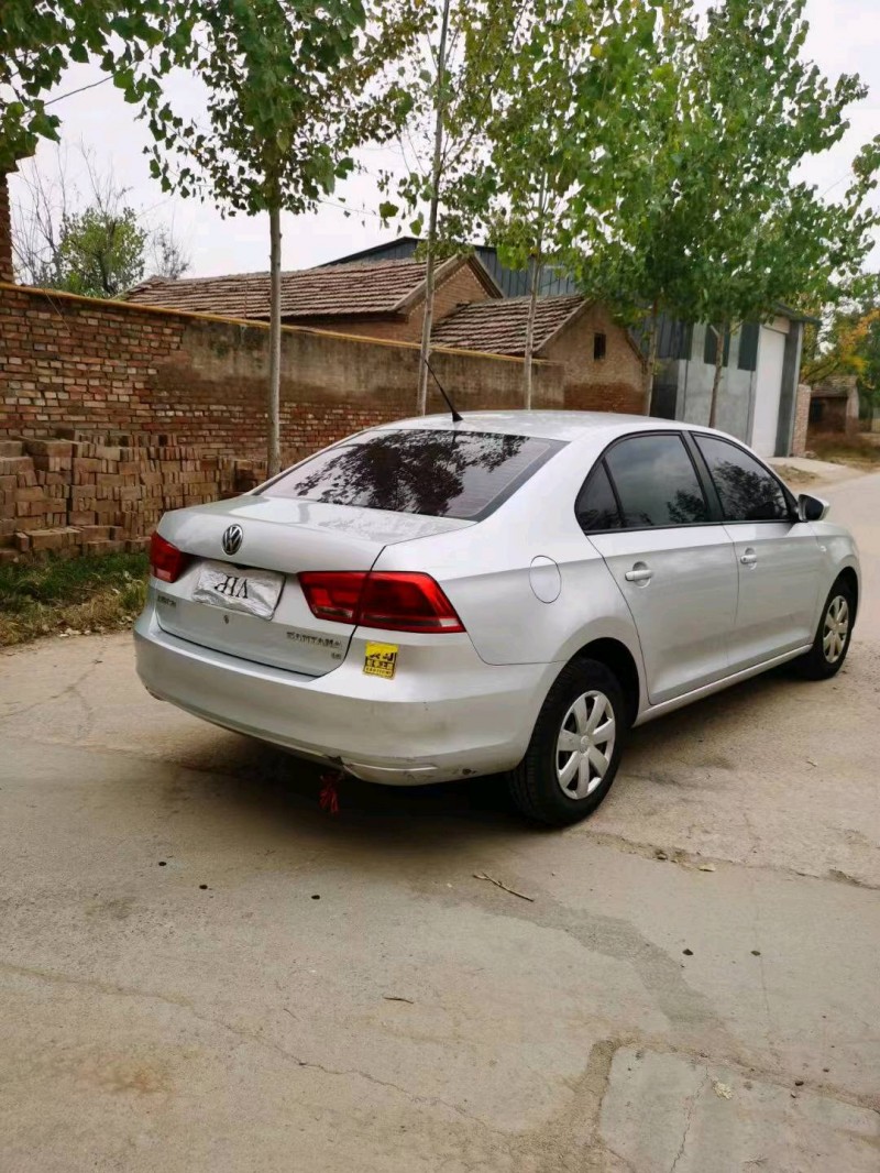 北京14年大众桑塔纳8