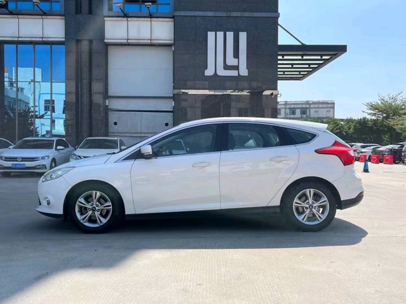 东莞14年福特福克斯4