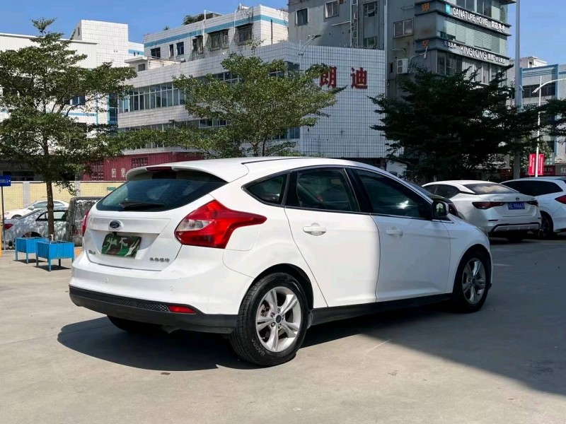 东莞14年福特福克斯8