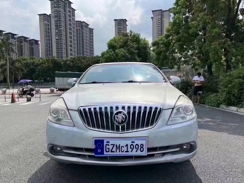 广州15年别克凯越1