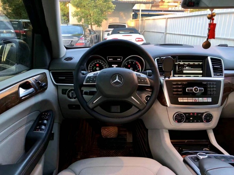 广州15年奔驰ML9