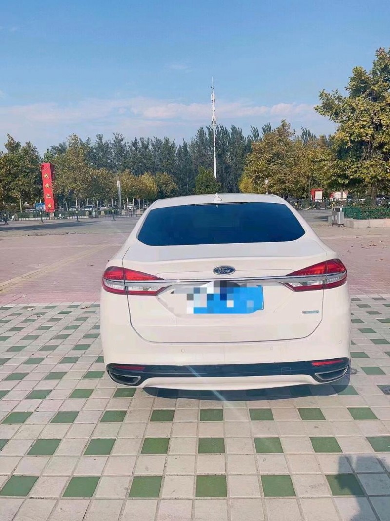 北京17年福特蒙迪欧9