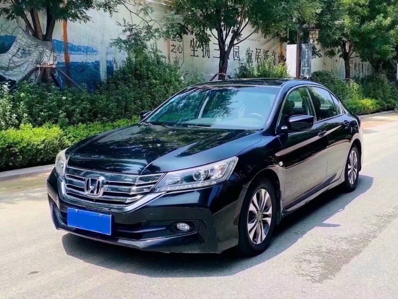 济南14年本田雅阁2