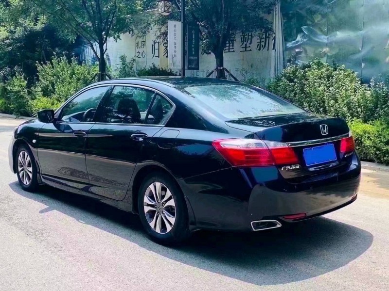 济南14年本田雅阁4