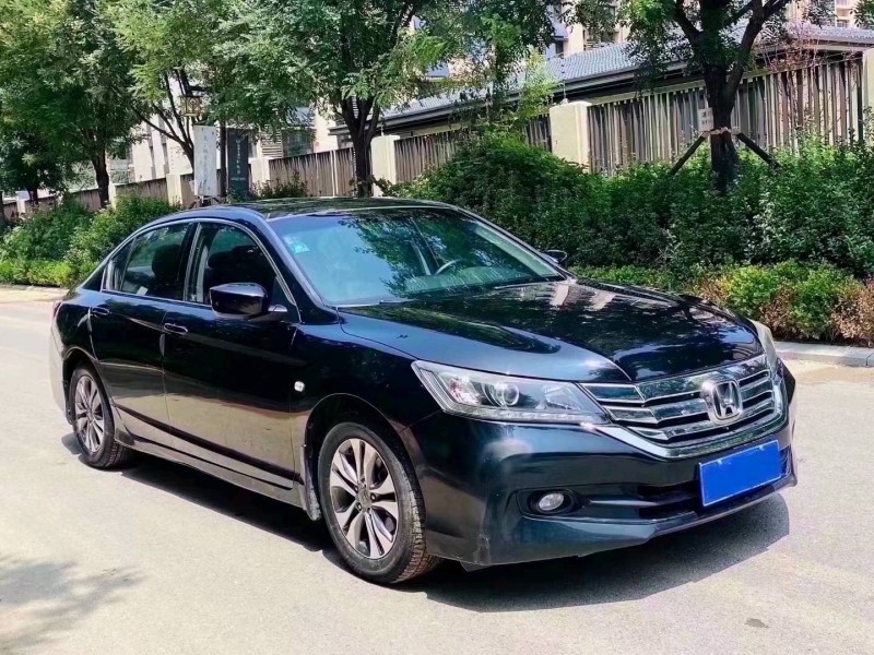 济南14年本田雅阁5