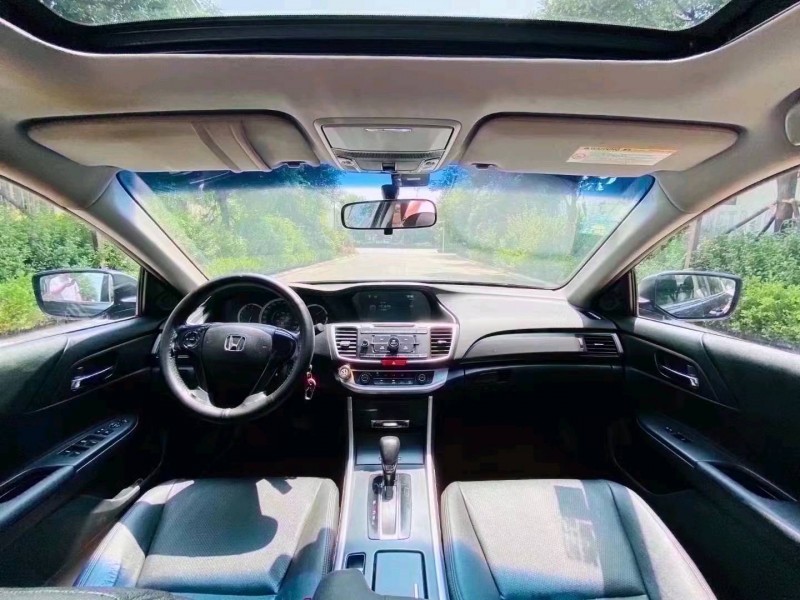 济南14年本田雅阁6