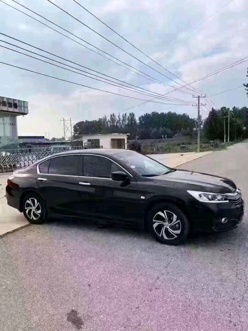 济宁17年本田雅阁7