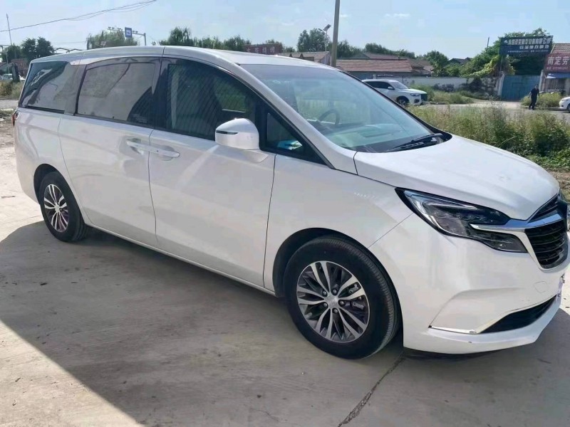 青岛22年别克GL87