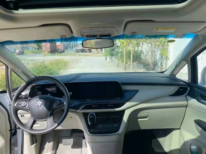 青岛22年别克GL83