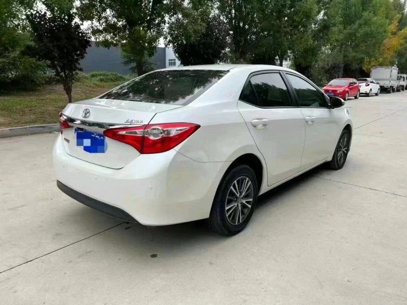 北京16年丰田雷凌6