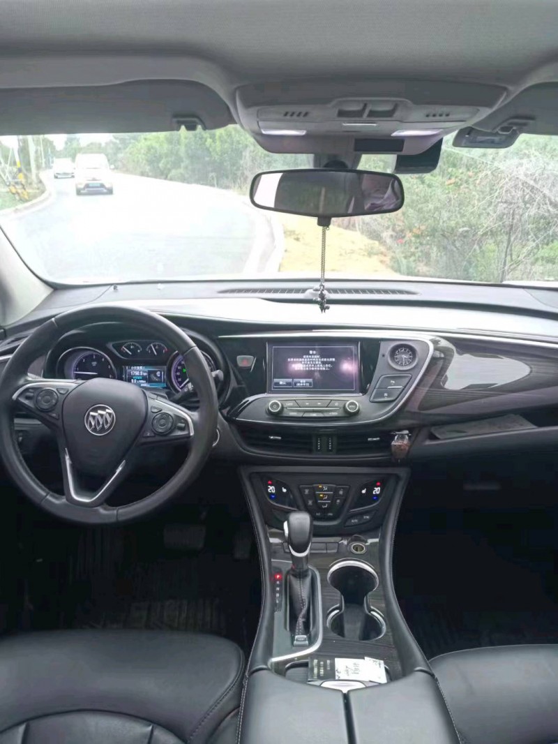 青岛18年别克昂科威5