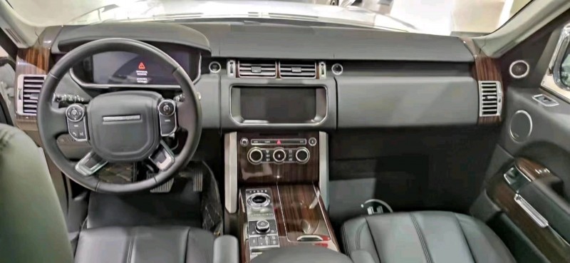 广州18年路虎揽胜行政3