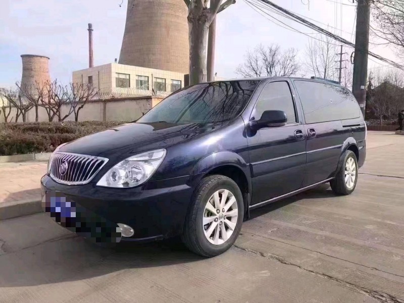 济南16年别克GL82