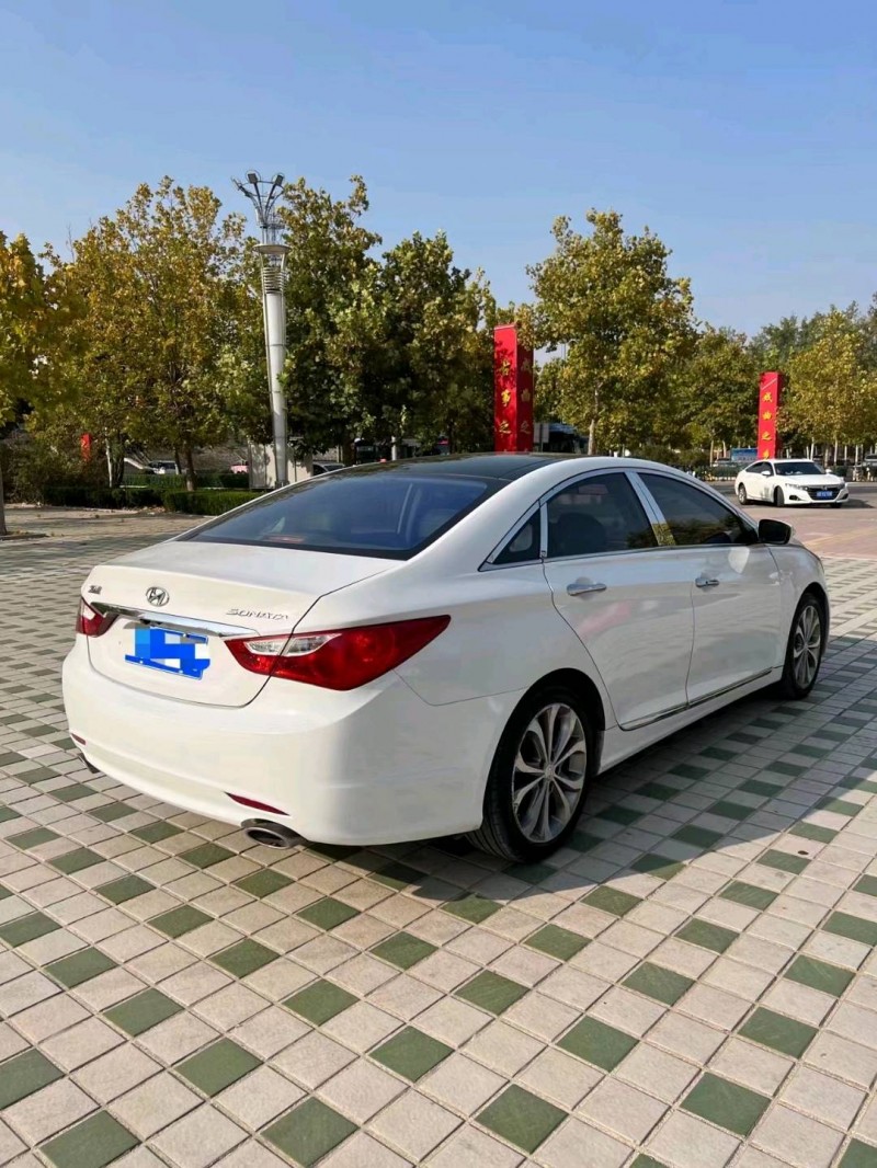 北京14年现代索纳塔八8