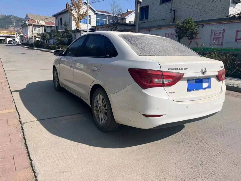 枣庄17年别克英朗7