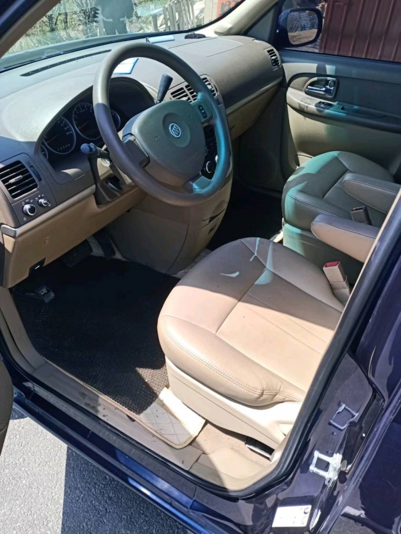 济南16年别克GL86