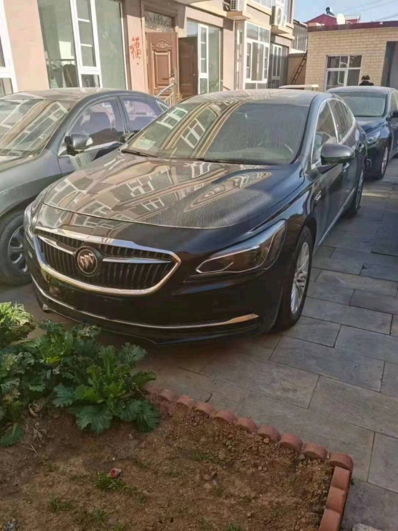 保定19年别克君越2