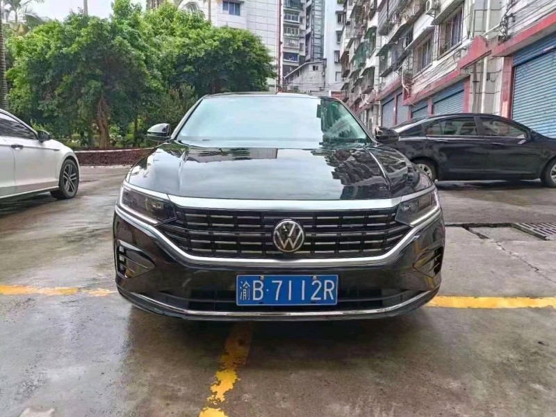 重庆22年大众帕萨特1