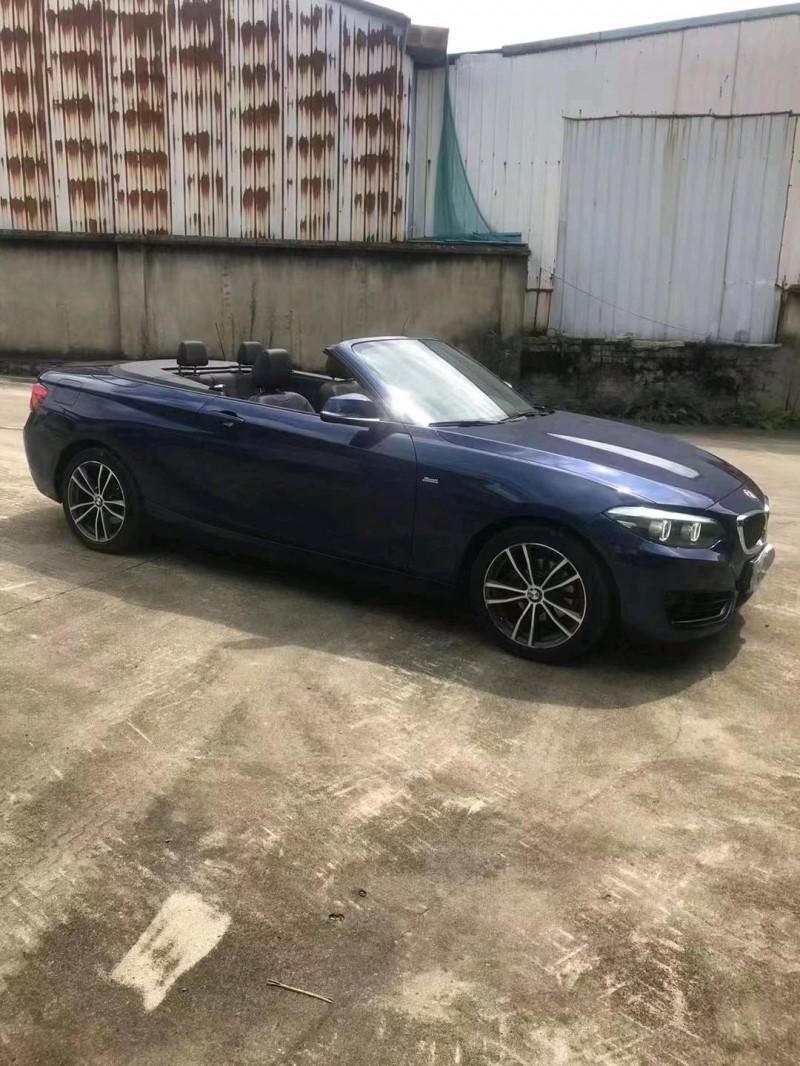 成都18年宝马2系2