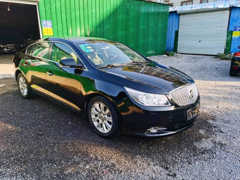 邢台11年别克君越2