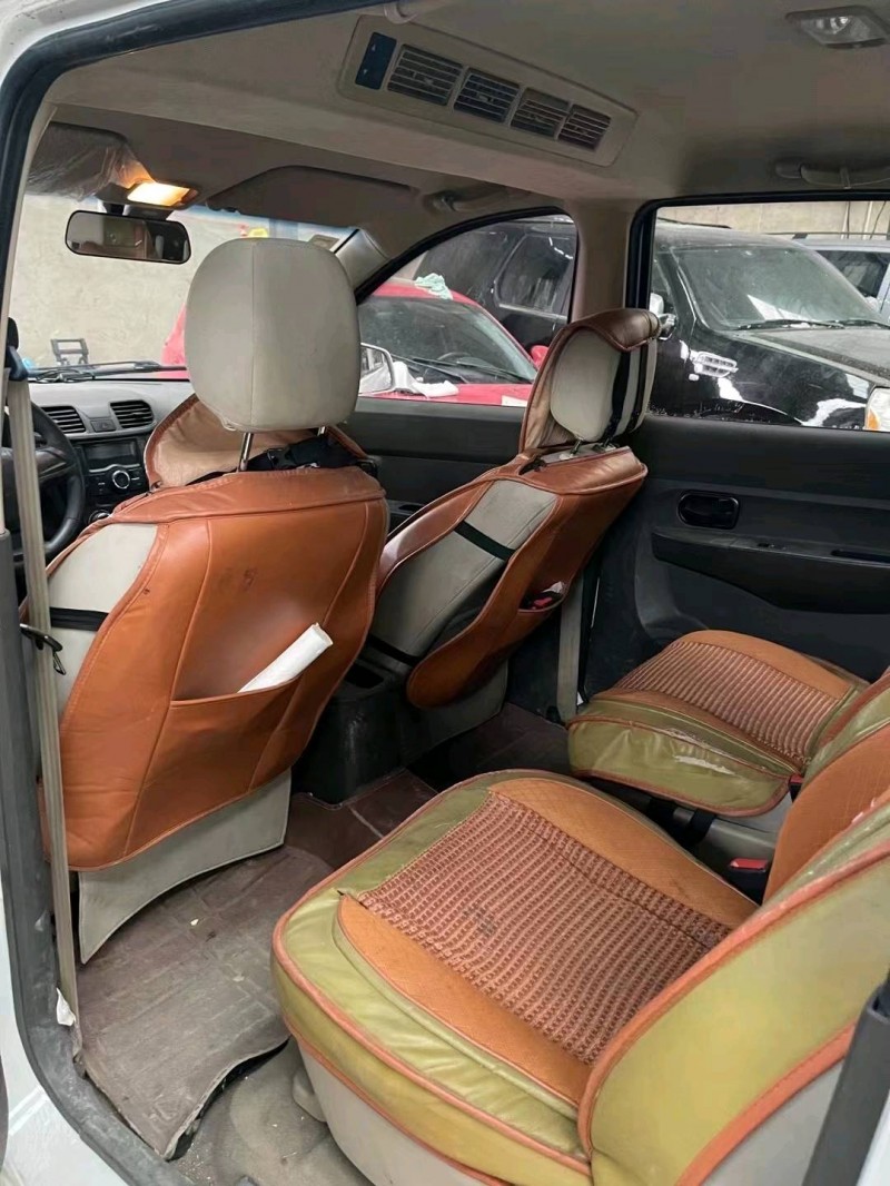 东营18年五菱汽车宏光5